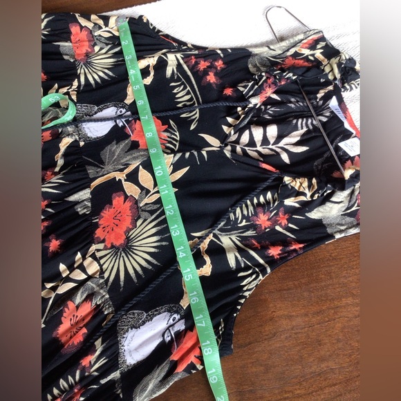 Kaktus rayon floral w/ toucan sundress - Picture 3 of 7